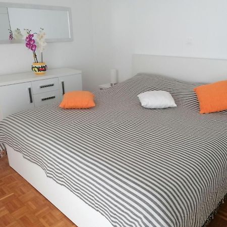 Apartman Petra Pula Ngoại thất bức ảnh
