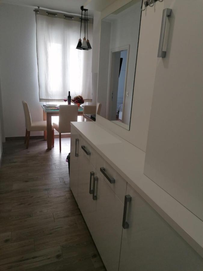 Apartman Petra Pula Ngoại thất bức ảnh