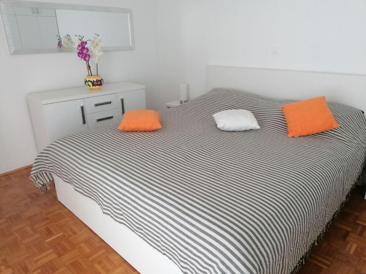 Apartman Petra Pula Ngoại thất bức ảnh